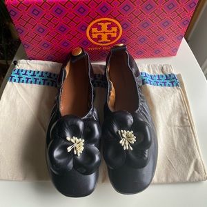 Tory Burch Flower Ballet Shoe Size 5 Brand New With Dust Bag